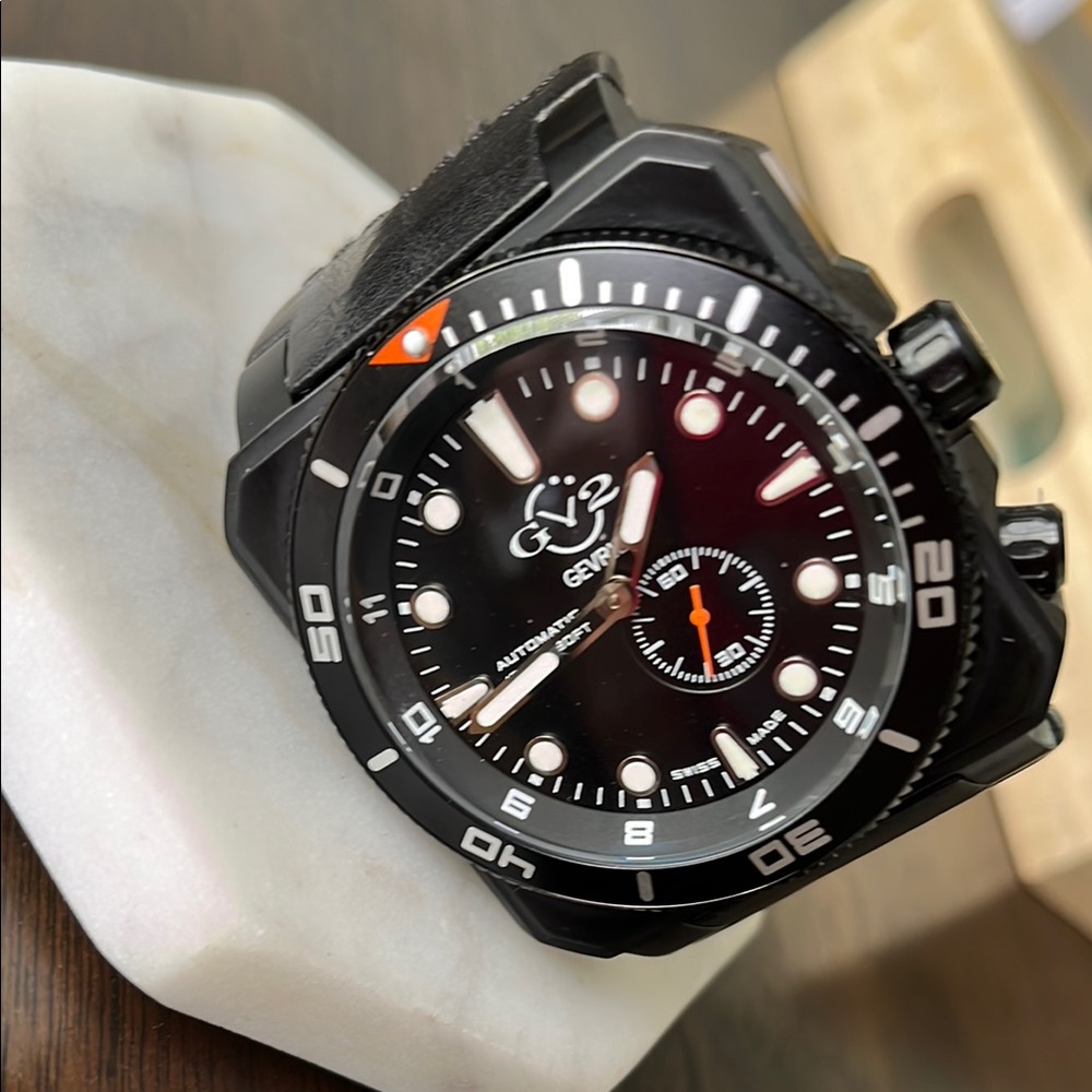 GENEVA Black and Red Dive Watch - Picture 2 of 4